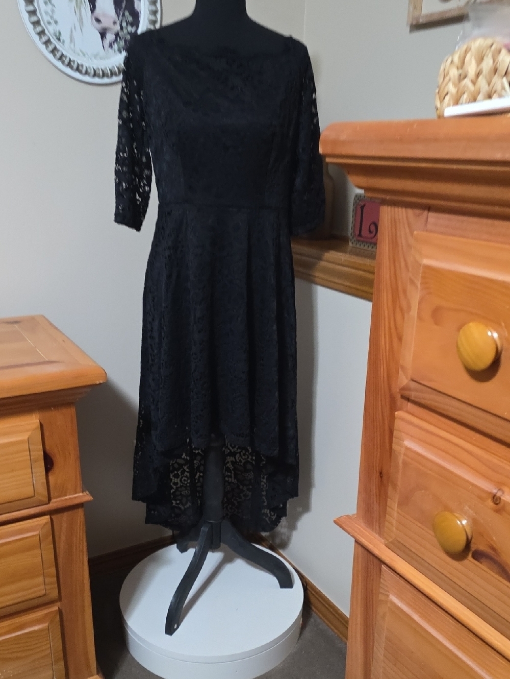 Women's Black Lace High-Low Dress with Three-Quarter Sleeves